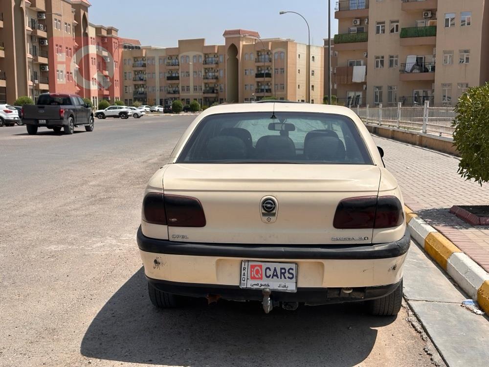 اوبل أوميغا